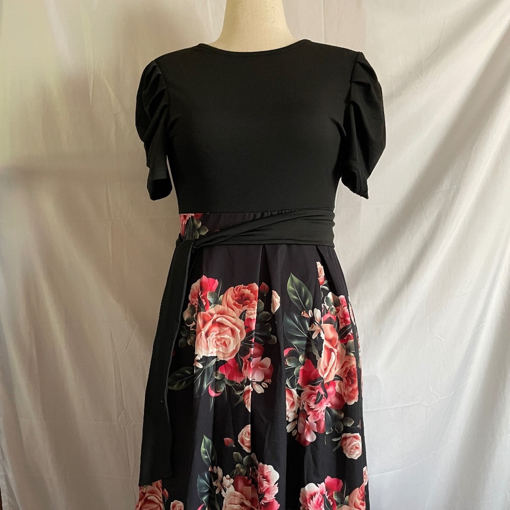 NWOT Unbranded Medium Dress